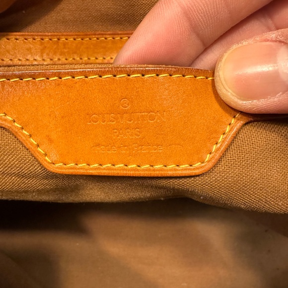 Louis Vuitton Carryall Boston Bag - Picture 5 of 16